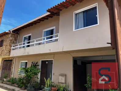 Casa de Condomínio com 3 Quartos à venda, 100m² no Jardim Flamboyant, Cabo Frio