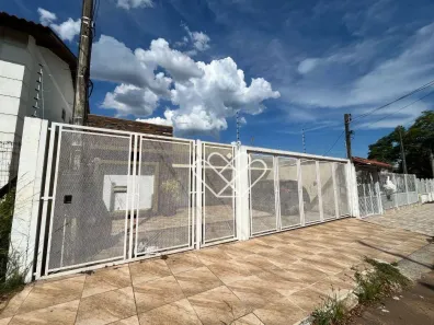 Casa com 3 Quartos para venda ou aluguel, 92m² no Centro, Gravataí