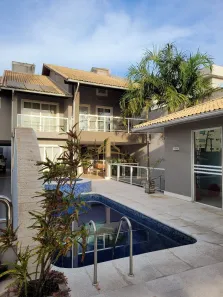 Casa com 4 Quartos à venda, 651m² no Jardim Amália, Volta Redonda