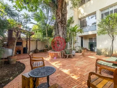 Sobrado com 5 Quartos à venda, 318m² no Pacaembu, São Paulo