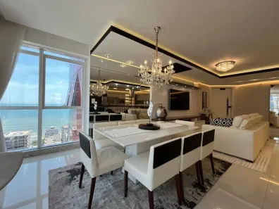 Apartamento com 4 Quartos à venda, 229m² no Meia Praia, Itapema