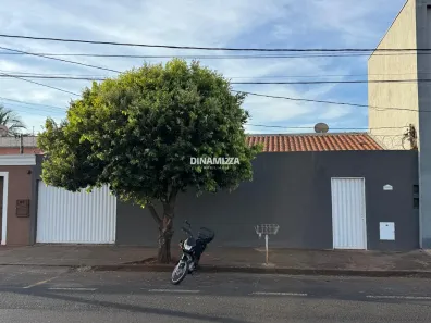 Casa com 3 Quartos à venda, 145m² no Pacaembu, Uberaba