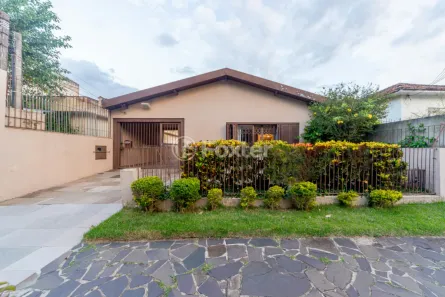 Casa com 4 Quartos à venda, 152m² no Chácara das Pedras, Porto Alegre