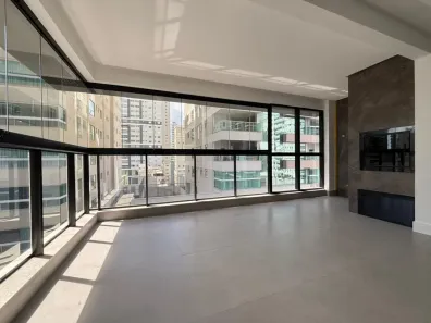 Apartamento com 4 Quartos à venda, 177m² no Meia Praia, Itapema
