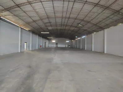 Galpão/Depósito/Armazém com 3 Quartos para alugar, 1200m² no Crespo, Manaus