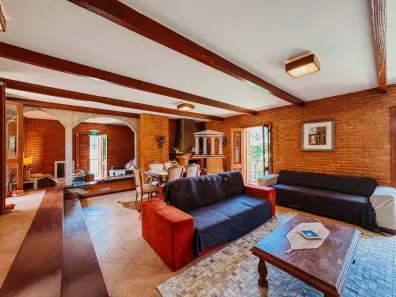 Casa com 4 Quartos à venda, 345m² no Araras, Teresópolis
