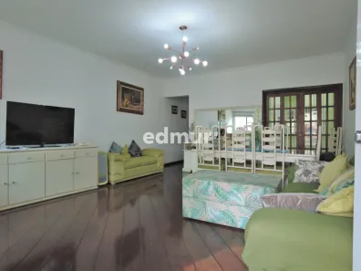 Sobrado com 4 Quartos à venda, 259m² no Bangú, Santo André