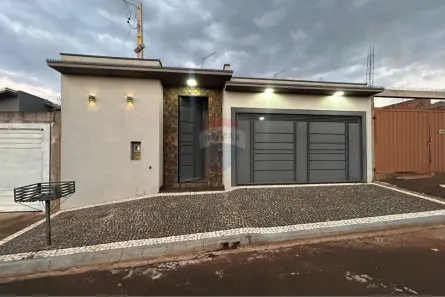Casa com 3 Quartos à venda, 185m² no Santa Cruz, Batatais