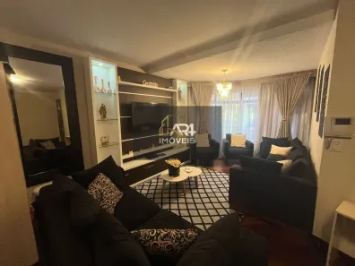 Sobrado com 3 Quartos à venda, 208m² no Uberaba, Curitiba