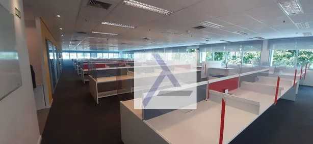 Sala Comercial para alugar, 647m² no Vila Gertrudes, São Paulo