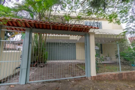 Casa com 3 Quartos à venda, 270m² no Jardim São Pedro, Porto Alegre