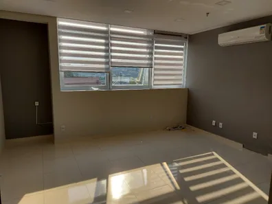 Sala Comercial à venda, 38m² no Vila Mogilar, Mogi das Cruzes