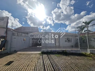 Casa com 3 Quartos à venda, 209m² no Centro, Ponta Grossa