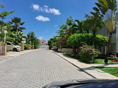 Sobrado com 3 Quartos à venda, 165m² no Lagoa Redonda, Fortaleza