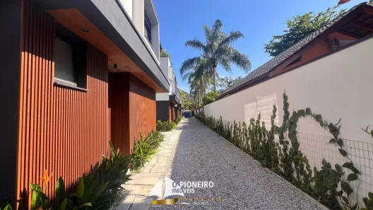 Casa de Condomínio com 4 Quartos à venda, 179m² no Barra do Sahy, São Sebastião