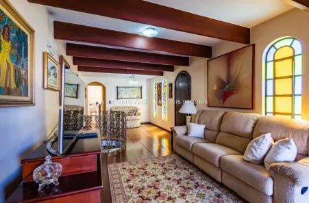 Casa com 3 Quartos à venda, 180m² no Jardim Aeroporto, São Paulo