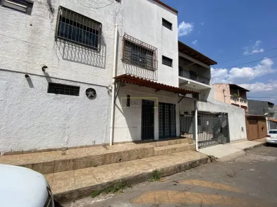 Sobrado com 4 Quartos para alugar, 120m² no Riacho Fundo I, Brasília