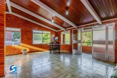 Casa com 6 Quartos à venda, 242m² no São João, Porto Alegre