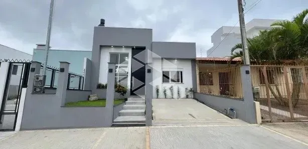 Casa com 2 Quartos à venda, 121m² no Guarujá, Porto Alegre