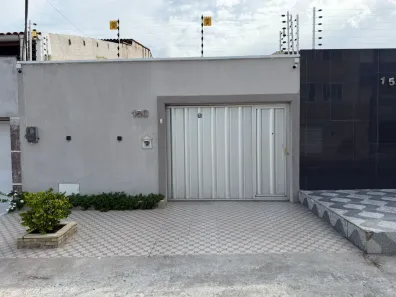 Casa com 3 Quartos à venda, 160m² no Jangurussu, Fortaleza