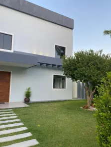 Sobrado com 4 Quartos para alugar, 230m² no , Camaçari
