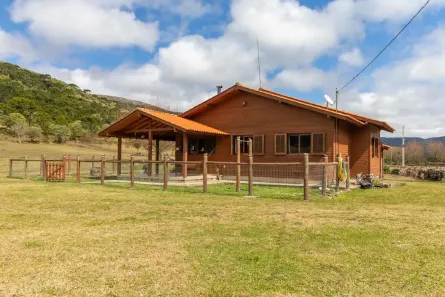 Fazenda/Sítio com 5 Quartos à venda, 35000m² no Vacas Gordas, Urubici