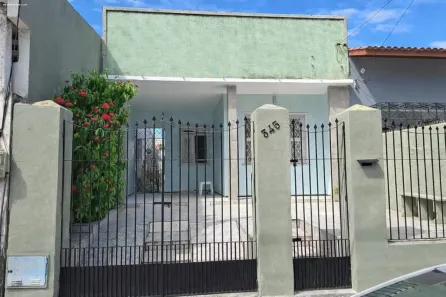 Casa com 3 Quartos à venda, 376m² no Parque Araxá, Fortaleza