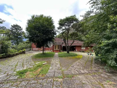 Casa com 4 Quartos à venda, 600m² no Cascata dos Amores, Teresópolis