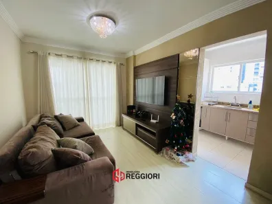Apartamento com 3 Quartos para alugar, 102m² no Centro, Balneário Camboriú