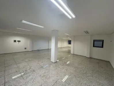 Sala Comercial para alugar, 185m² no Osvaldo Cruz, São Caetano do Sul
