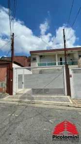 Sobrado com 3 Quartos à venda, 120m² no Jardim Teresa, São Paulo