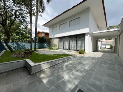 Sobrado com 4 Quartos para alugar, 350m² no Alto de Pinheiros, São Paulo