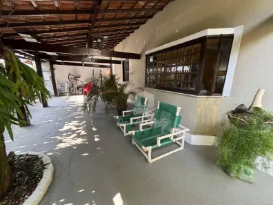 Casa com 4 Quartos à venda, 251m² no Piratininga, Niterói