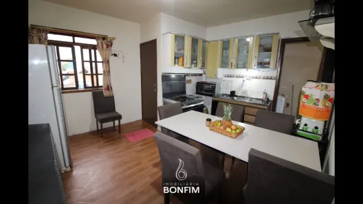 Casa com 3 Quartos à venda, 296m² no Sítio Cercado, Curitiba