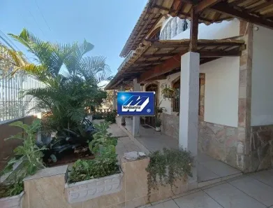 Casa com 4 Quartos à venda, 256m² no Pirajá, Belo Horizonte