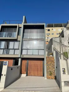 Casa com 3 Quartos à venda, 473m² no Centro, Florianópolis