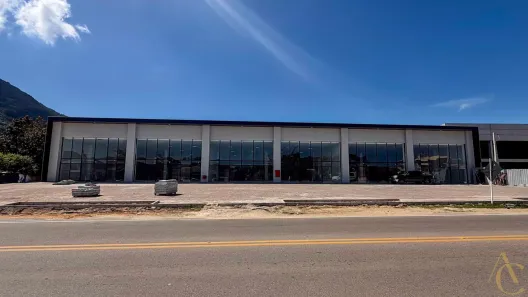 Ponto Comercial para alugar, 492m² no São João do Rio Vermelho, Florianópolis