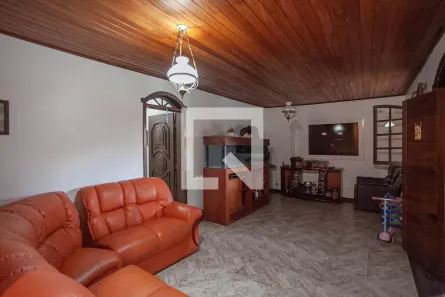Casa com 4 Quartos à venda, 238m² no Carlos Prates, Belo Horizonte
