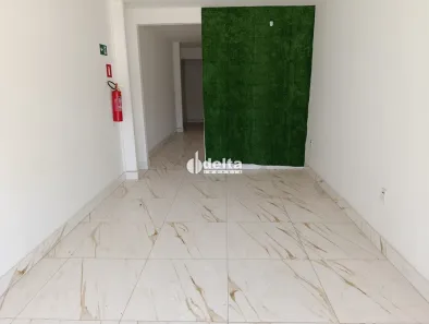 Ponto Comercial para alugar, 150m² no Nossa Senhora Aparecida, Uberlândia