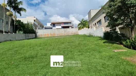 Lote/Terreno à venda, 704m² no Residencial Alphaville Flamboyant, Goiânia