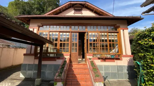 Casa com 5 Quartos à venda, 250m² no Centro, Petrópolis