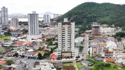 Apartamento com 2 Quartos à venda, 81m² no Fazenda, Itajaí