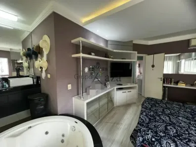Casa de Condomínio com 3 Quartos à venda, 275m² no Loteamento Villa Branca, Jacareí