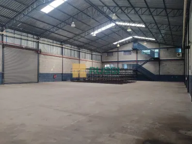 Galpão/Depósito/Armazém para venda ou aluguel, 1610m² no Chácaras Reunidas, São José dos Campos