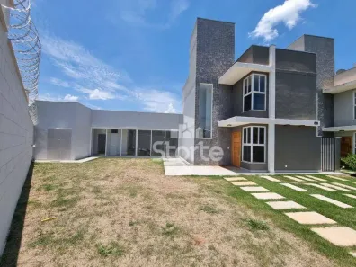 Casa de Condomínio com 4 Quartos para alugar, 197m² no Bosque dos Buritis, Uberlândia