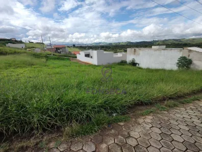 Lote/Terreno à venda, 251m² no Santo Expedito II, Pouso Alegre