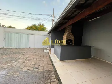 Casa com 3 Quartos à venda, 157m² no Jardim Brasília, Uberlândia