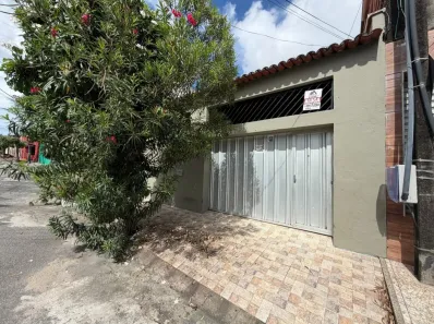 Casa com 2 Quartos para alugar, 132m² no Benfica, Fortaleza