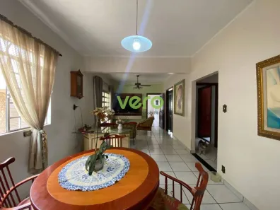 Casa com 3 Quartos à venda, 232m² no Vila Frezzarim, Americana
