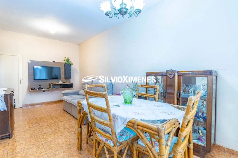Casa com 3 quartos — Sagrada Família, Belo Horizonte